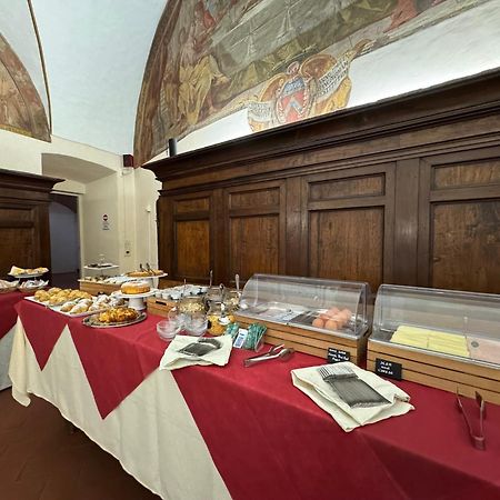Hotel Monastero SS. Annunziata Todi Esterno foto The buffet at the 2019 edition of the festival
