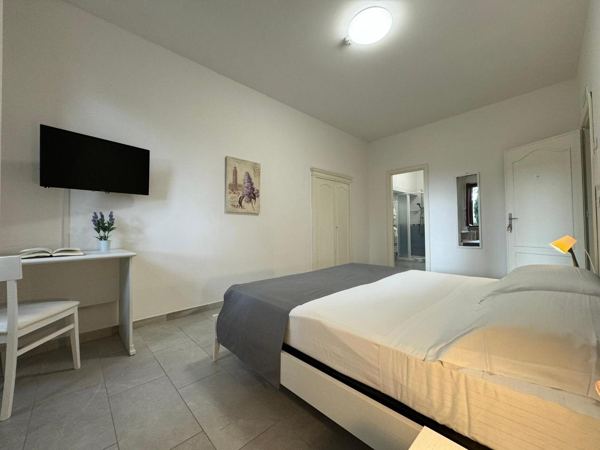 Hotel Monastero SS. Annunziata Todi Esterno foto A room at the hotel